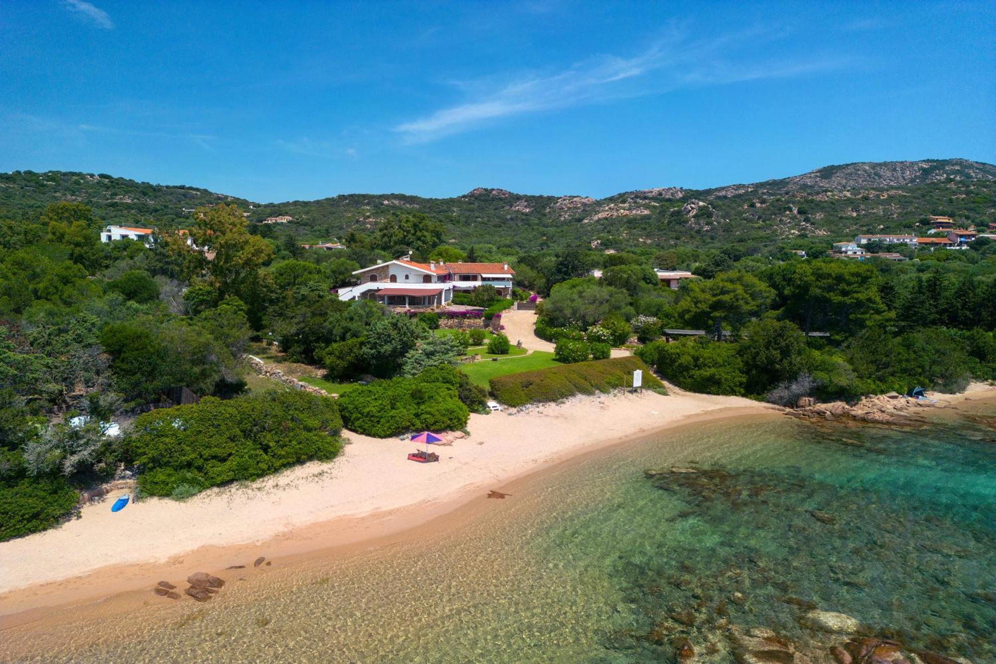 Baia Dorata Beach Apartment Porto Istana Экстерьер фото
