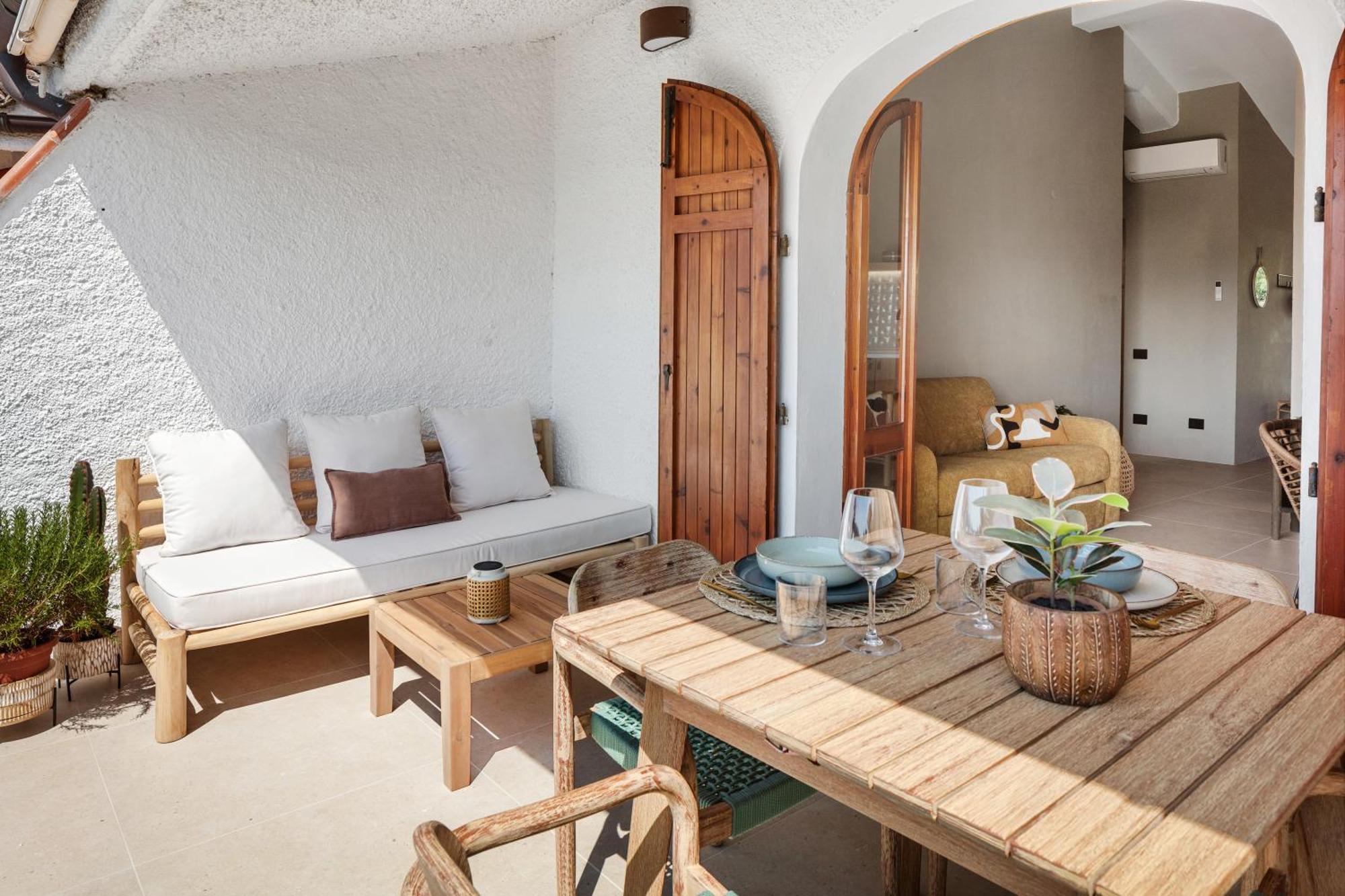 Baia Dorata Beach Apartment Porto Istana Экстерьер фото