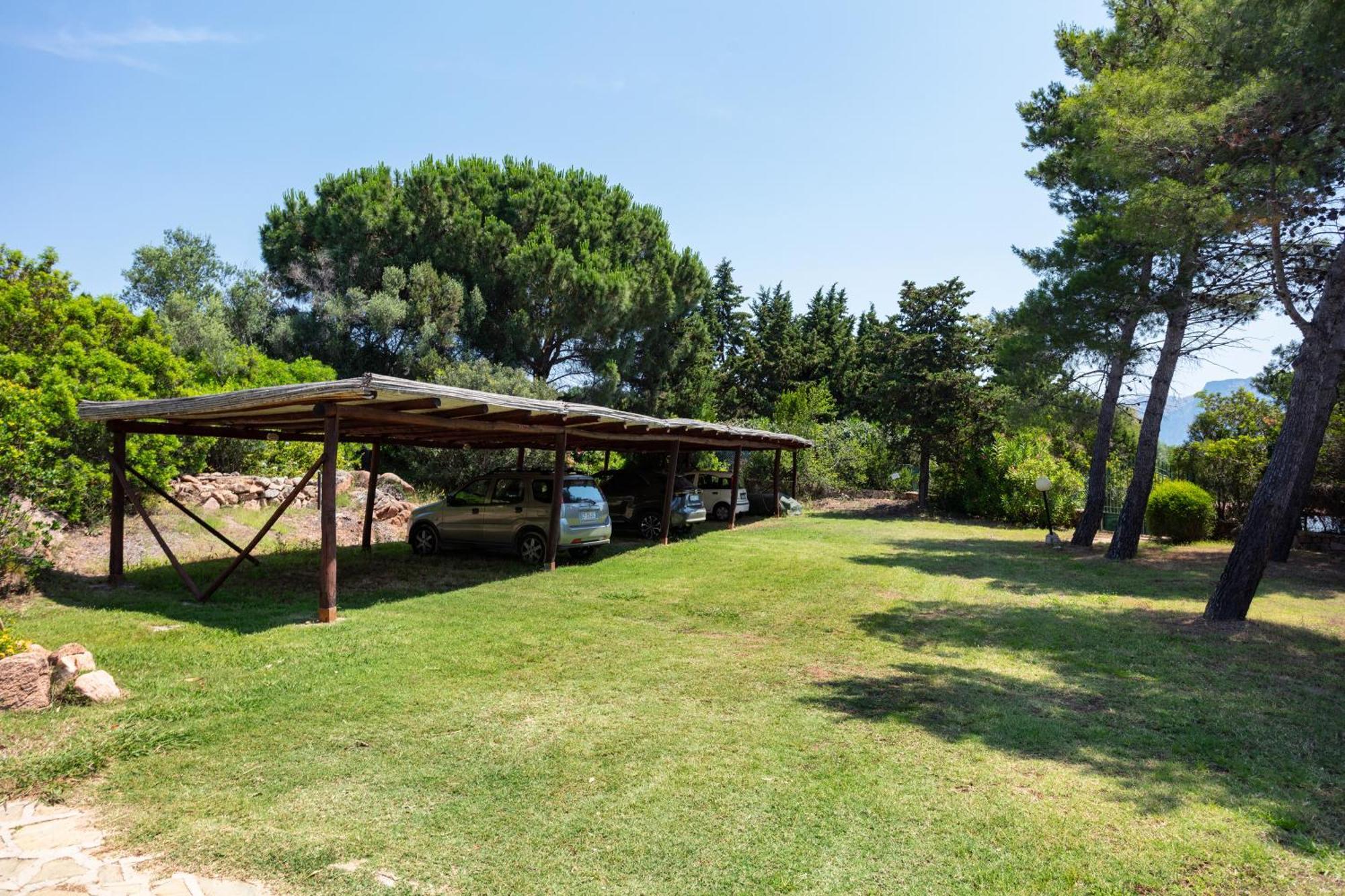 Baia Dorata Beach Apartment Porto Istana Экстерьер фото